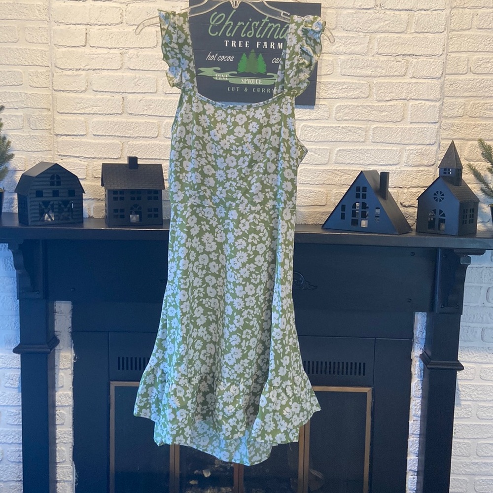 Floral ruffle tie back SHEIN dress size L